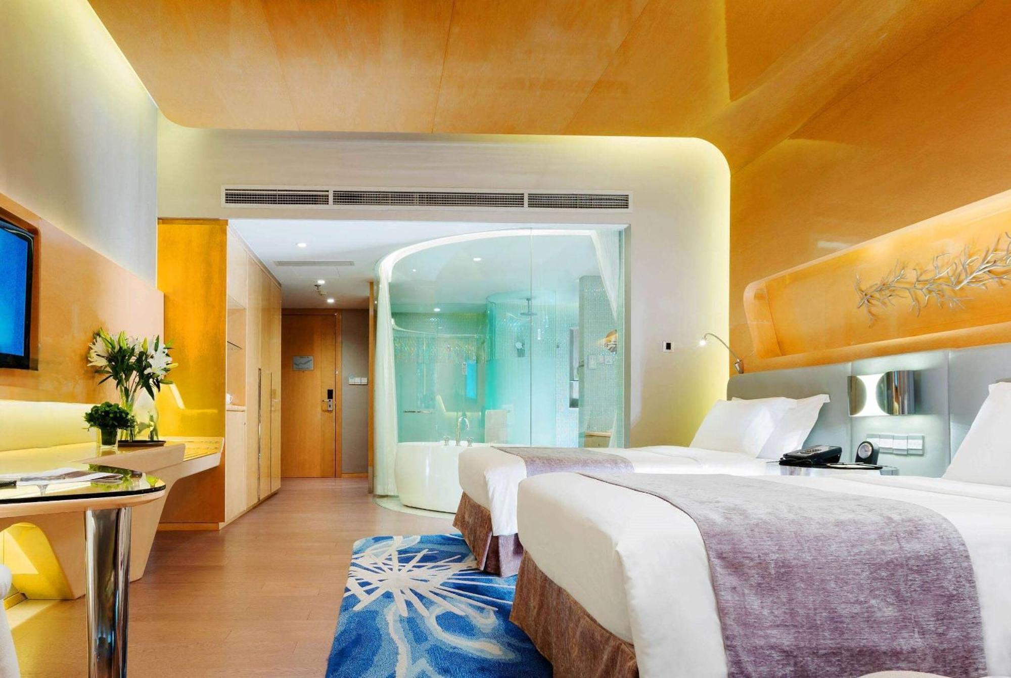 Hotel Wyndham Grand Qingdao Exterior foto